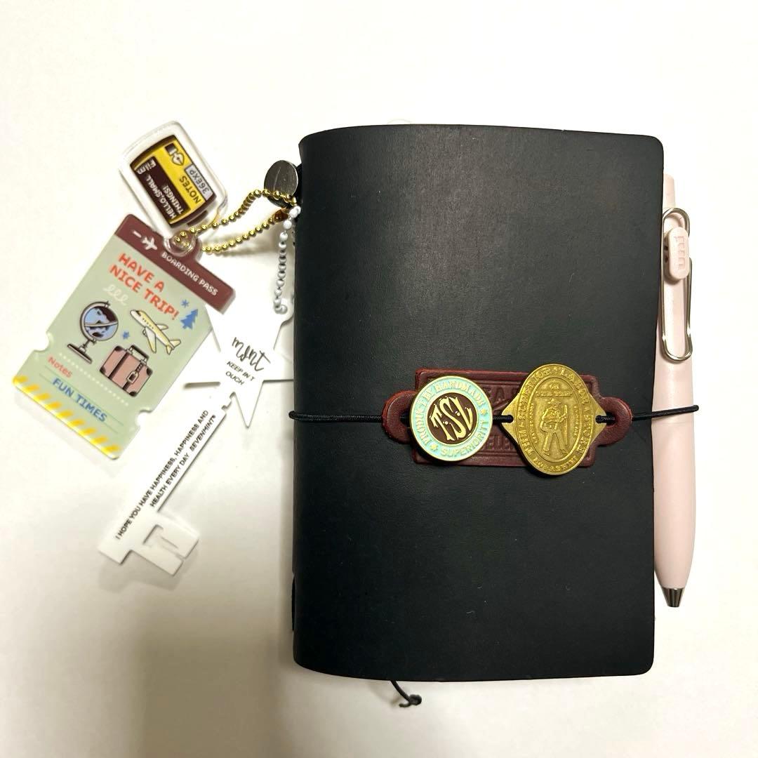 新品トラベラーズノートパスポートサイズブラック手帳化カスタマイズ