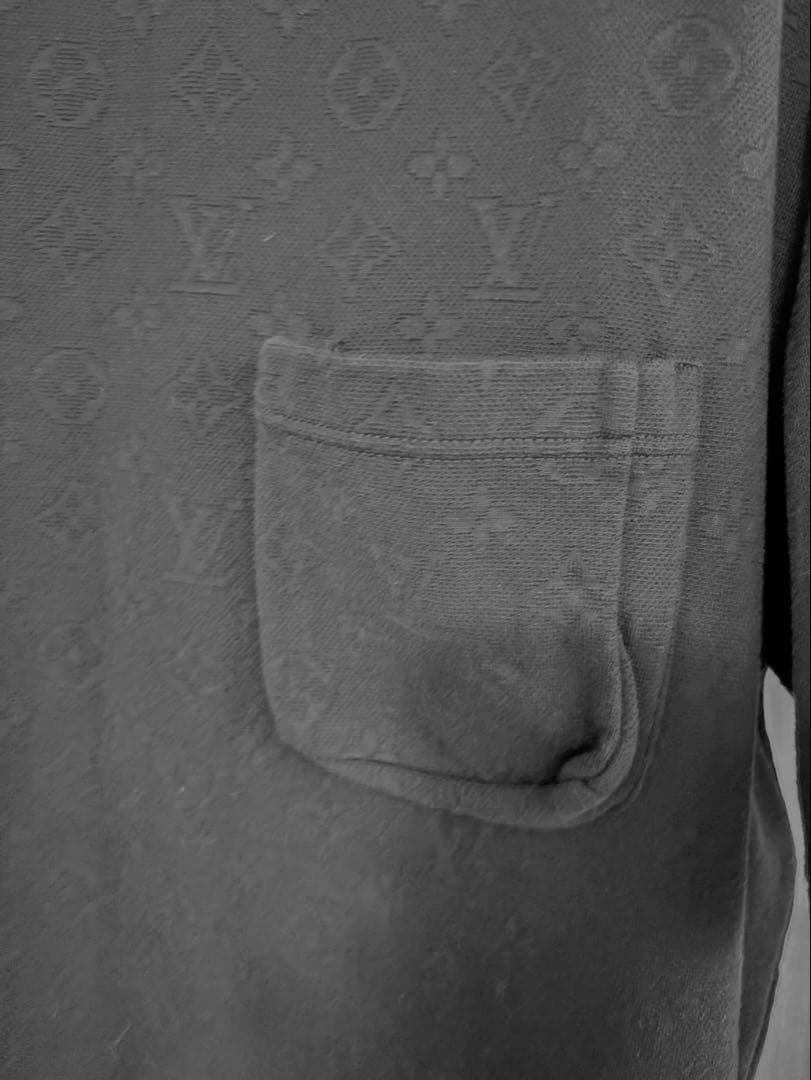 ルイ・ヴィトン 3Dポケット モノグラム Tシャツ