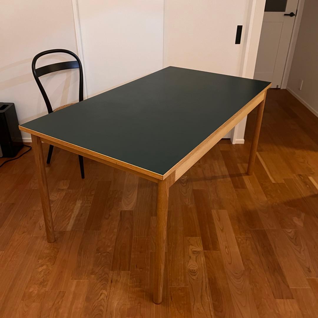 ダイニングテーブル idee STILT TABLE 1400 Green Black