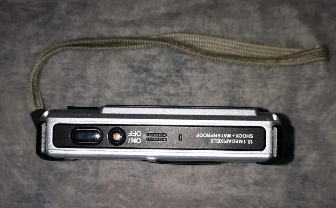 防水カメラPENTAX optio W80レッド