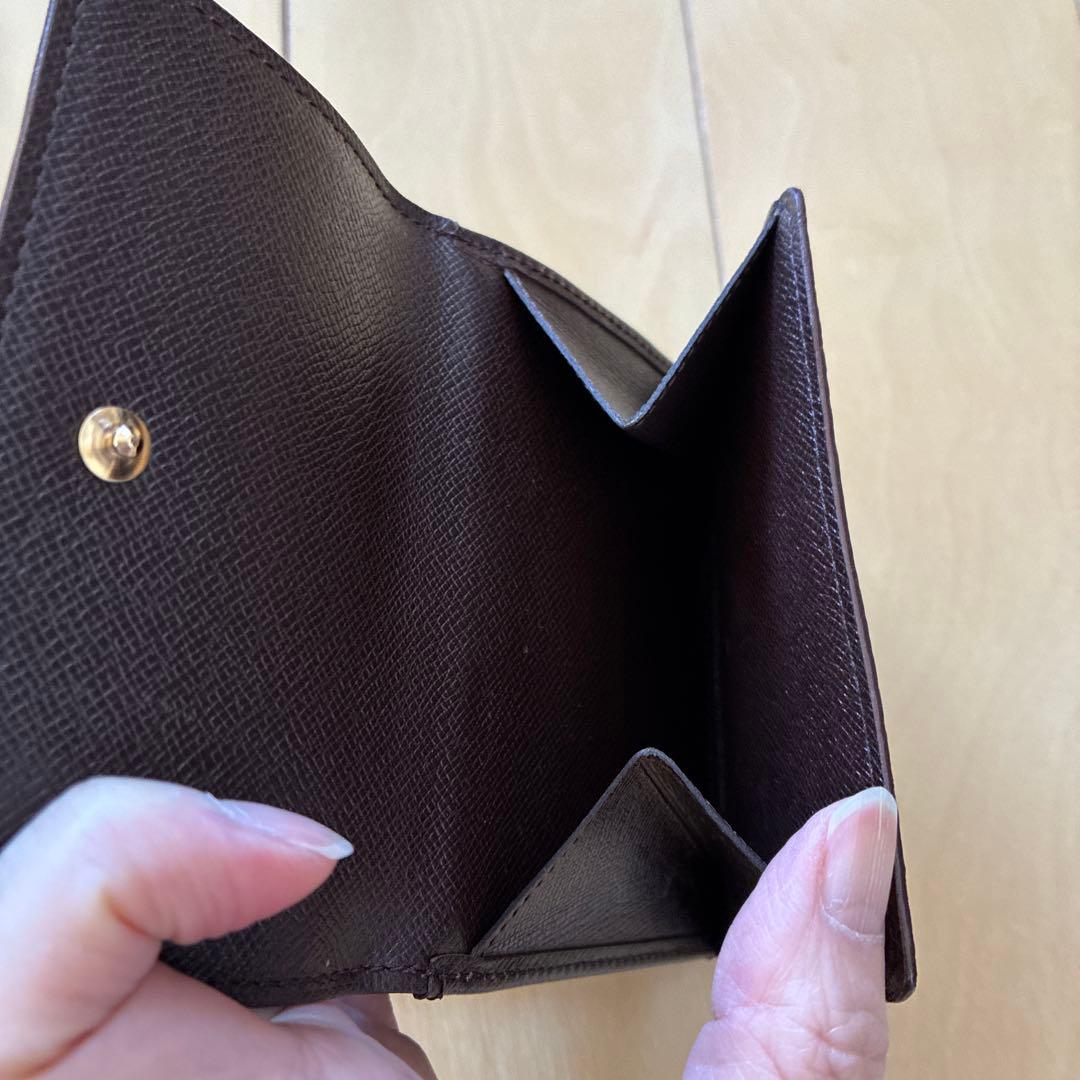 ルイヴィトン二つ折り財布