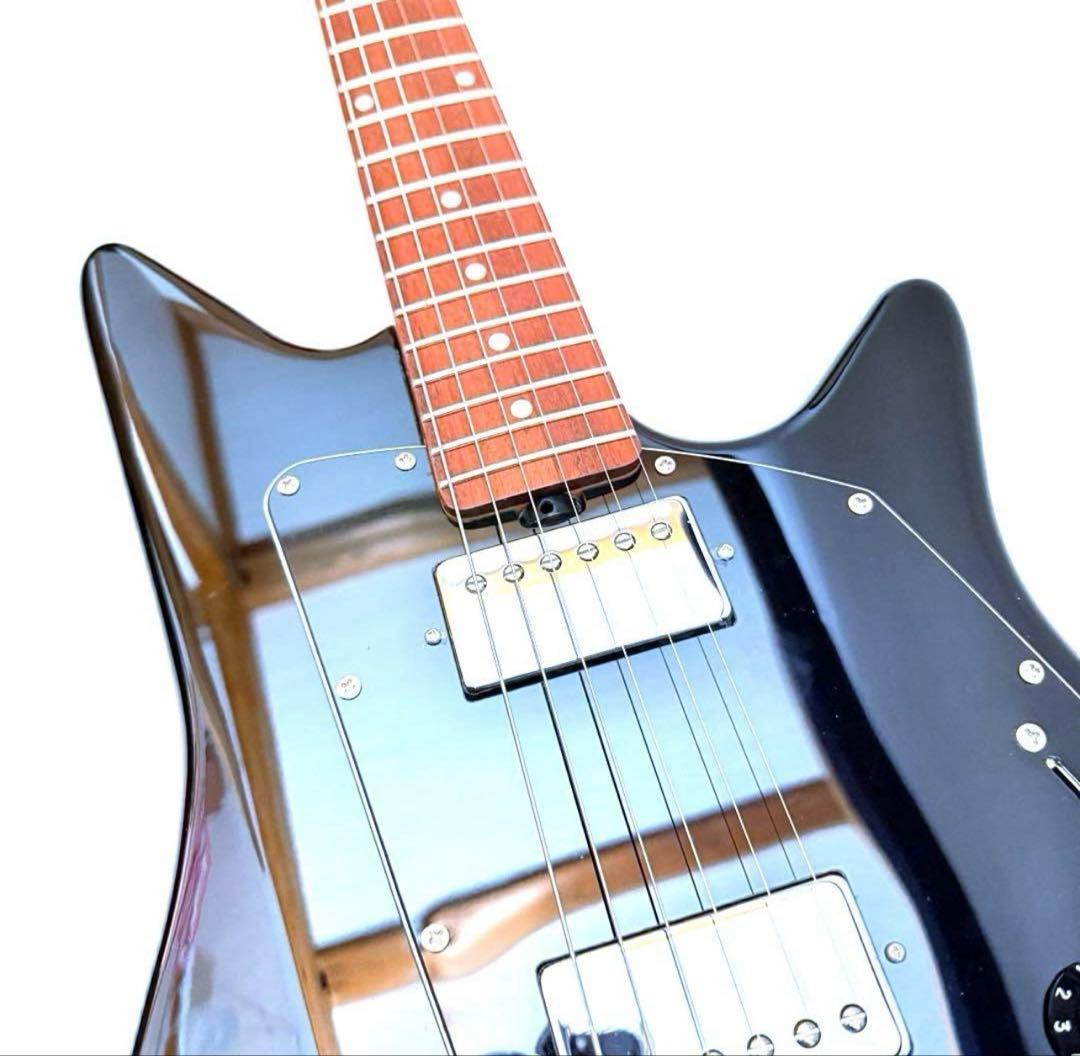 黒Sterling by Musicman AL40 BK