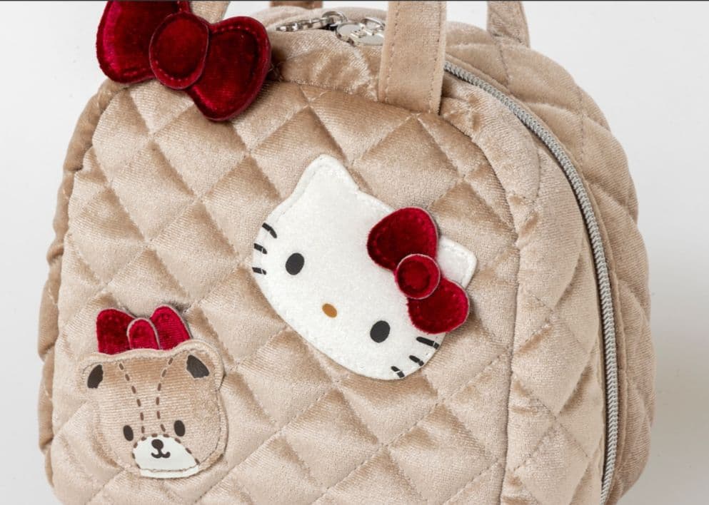 【新品】HELLO KITTY × BRILMY ズボラに優しいコスメポーチ