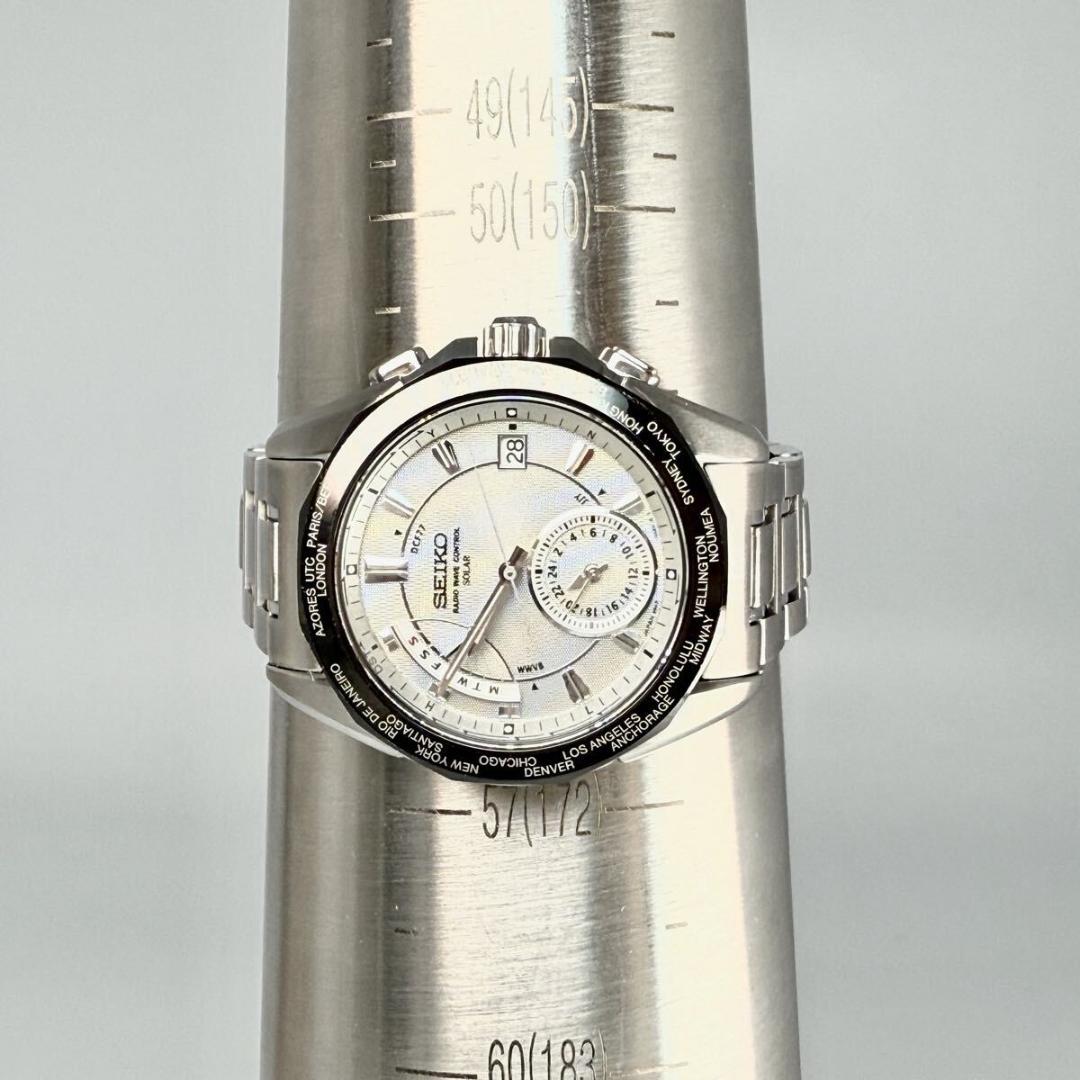 美品【稼働】セイコー ブライツ 腕時計 電波ソーラー チタン ワールドタイム