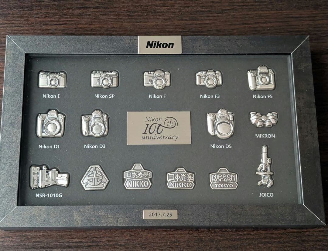 Nikon 100th Anniversary ピンズセット