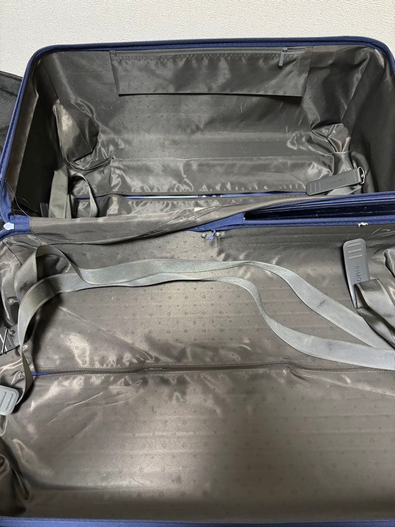 z*p様 RIMOWA ネイビー キャリーケース