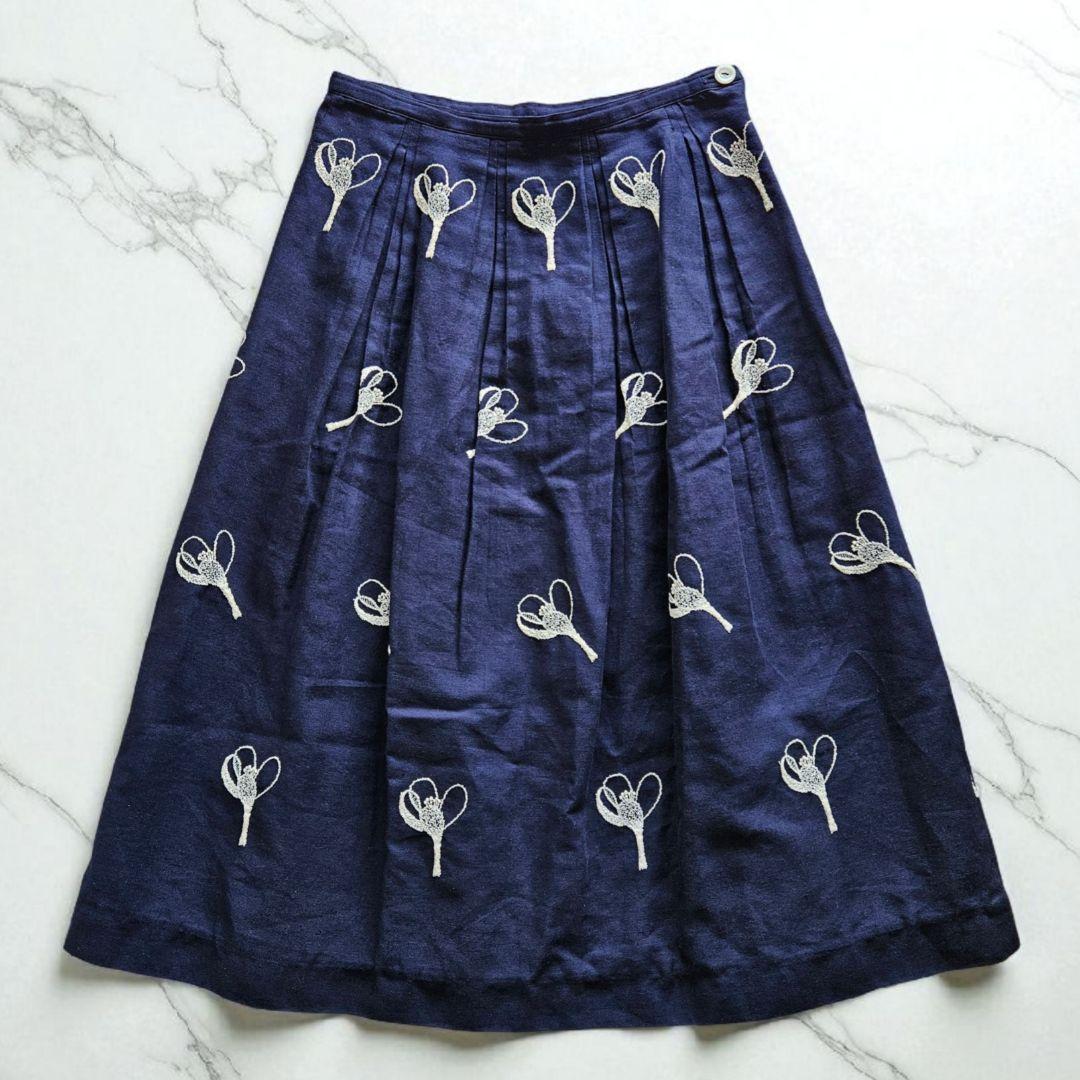 希少★ミナペルホネン mademoiselle リネン混タックスカート 刺繍