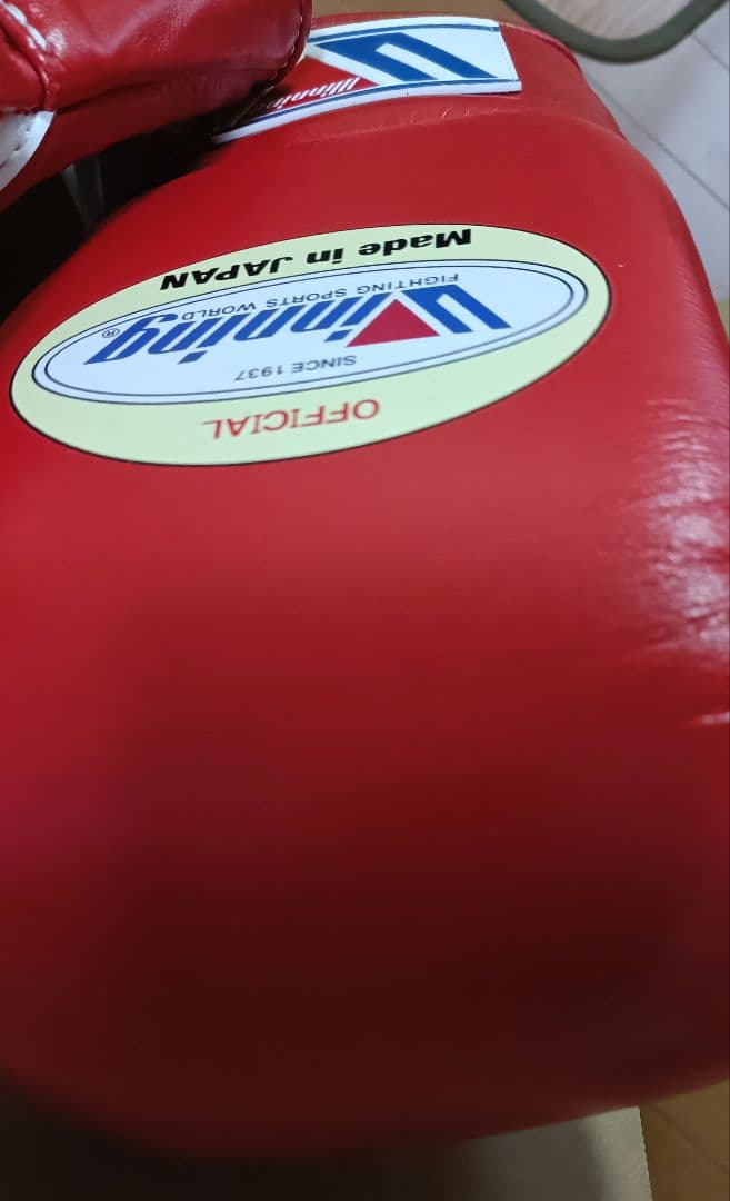 winningボクシンググローブ ８オンス　レッド　プロ試合用