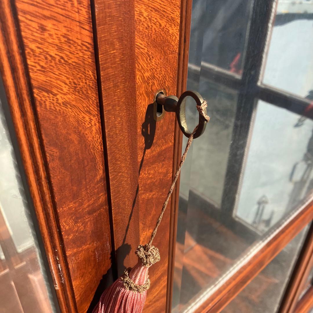 イタリア家具 木製大型 アーチ型ガラスショーケース 飾り棚 アンティーク