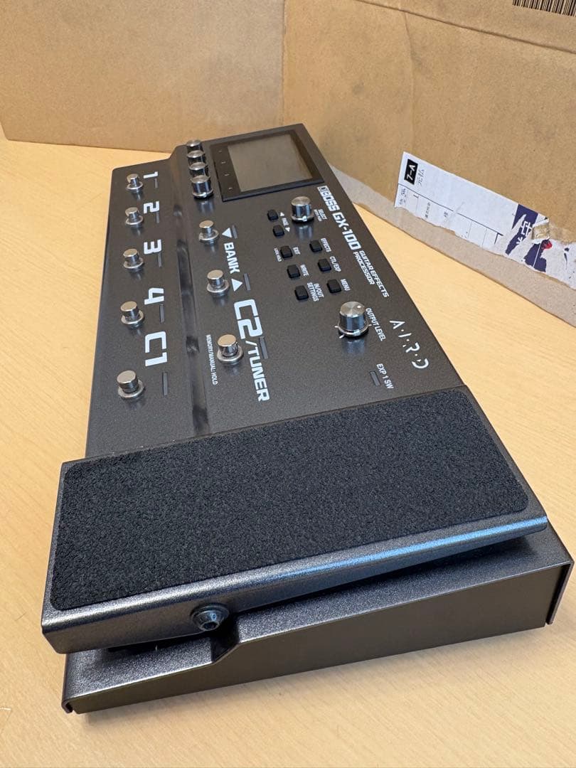 BOSS GX-100 マルチエフェクター　 Bluetoothアダプター付箱付