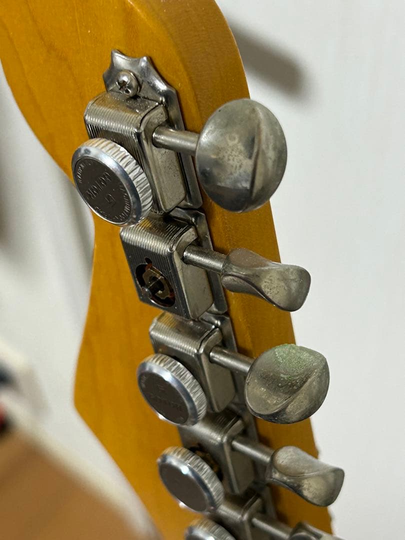 fender japan st57-VSP 雰囲気イケメン　ケース付き