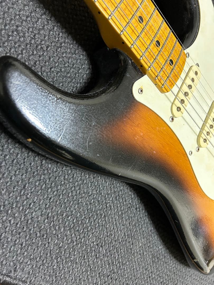 fender japan st57-VSP 雰囲気イケメン　ケース付き