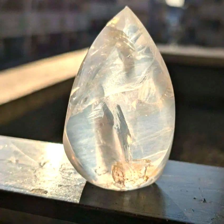 【高品質】ピンク　ジラソルクォーツ　虹　レインボー　原石　天然石　インテリア