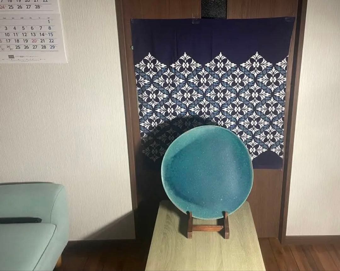 マヒローです　大嶺實清氏作　青彩陶板　47㎝