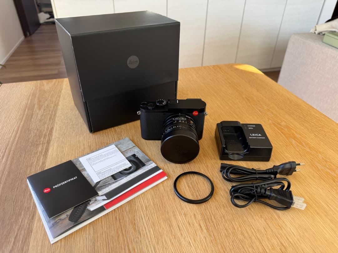 デジタルカメラ Leica Q2