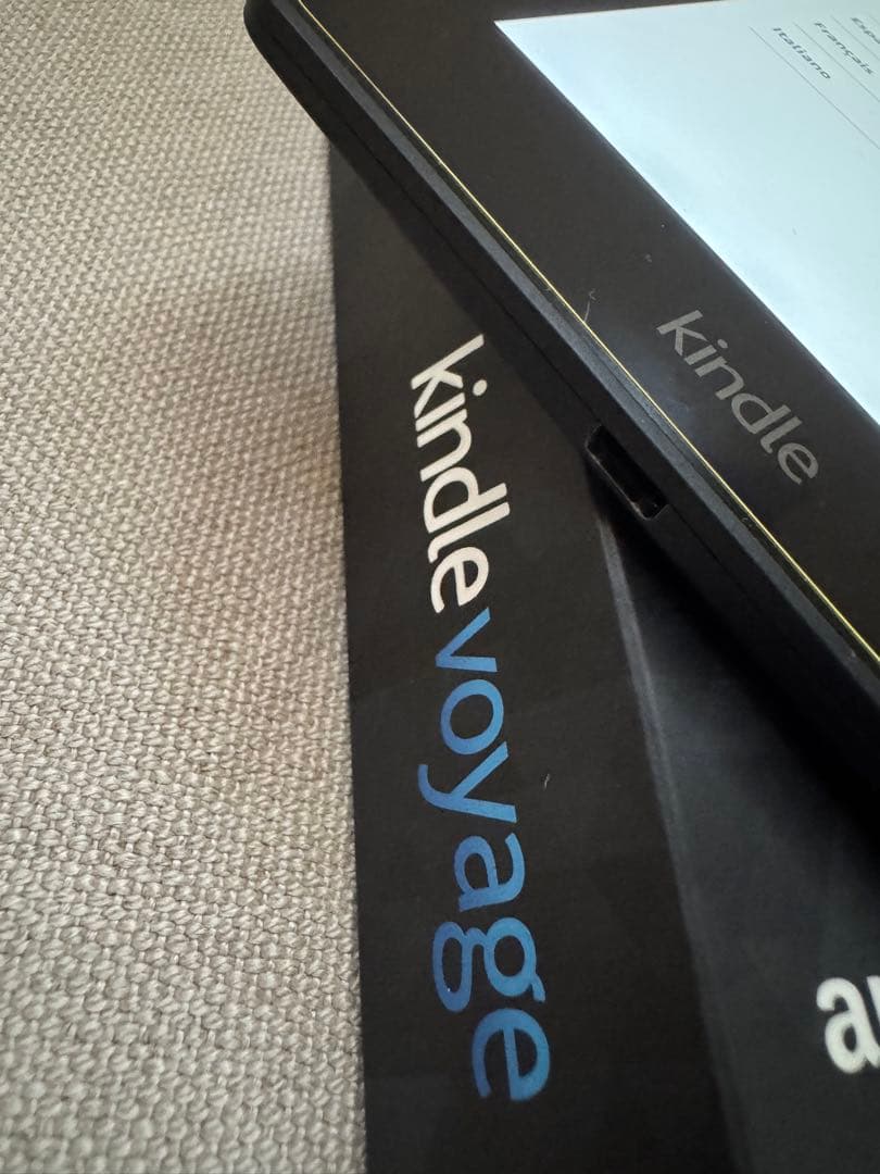 Amazon Kindle Voyage 電源ケーブル・外箱・取扱説明書付き