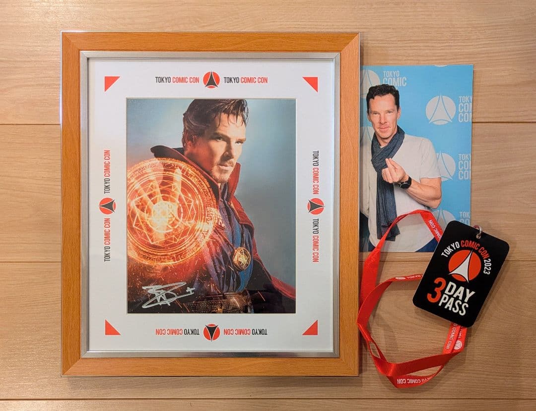 ベネディクトカンバーバッチ、トムヒドルストン、ジェイソン・モモア　直筆サイン