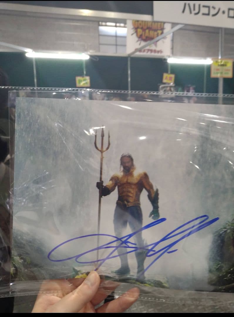 ベネディクトカンバーバッチ、トムヒドルストン、ジェイソン・モモア　直筆サイン