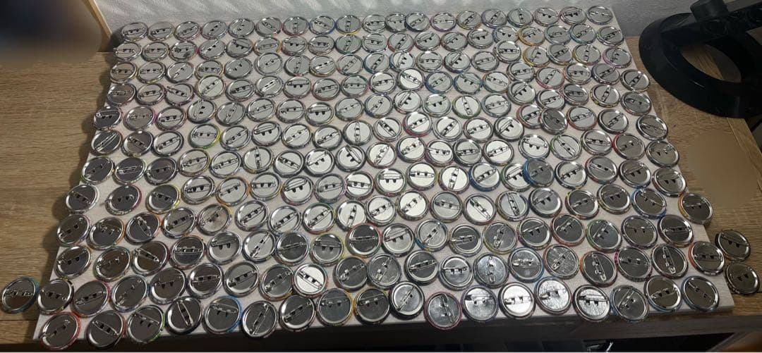 ナツコミ　缶バッジ　ワンピース　大量　約229個