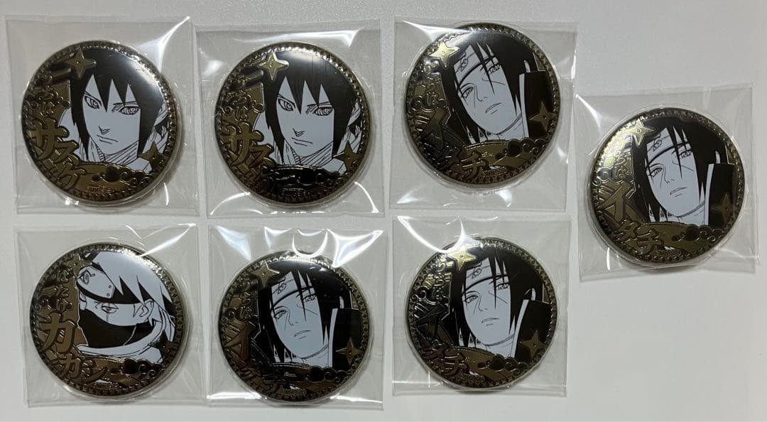 NARUTO ゴールデン缶バッジ　うちはサスケ　うちはイタチ　はたけカカシ
