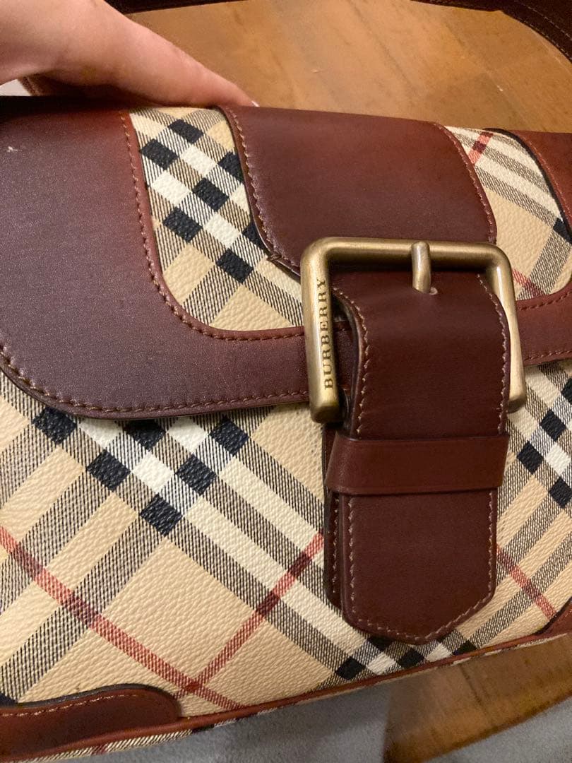 チェック柄ブラウンレザーショルダーバッグ