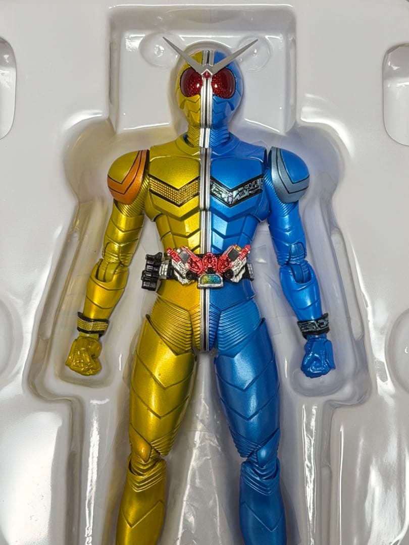 ア*カ様 真骨彫 仮面ライダーW ルナトリガー