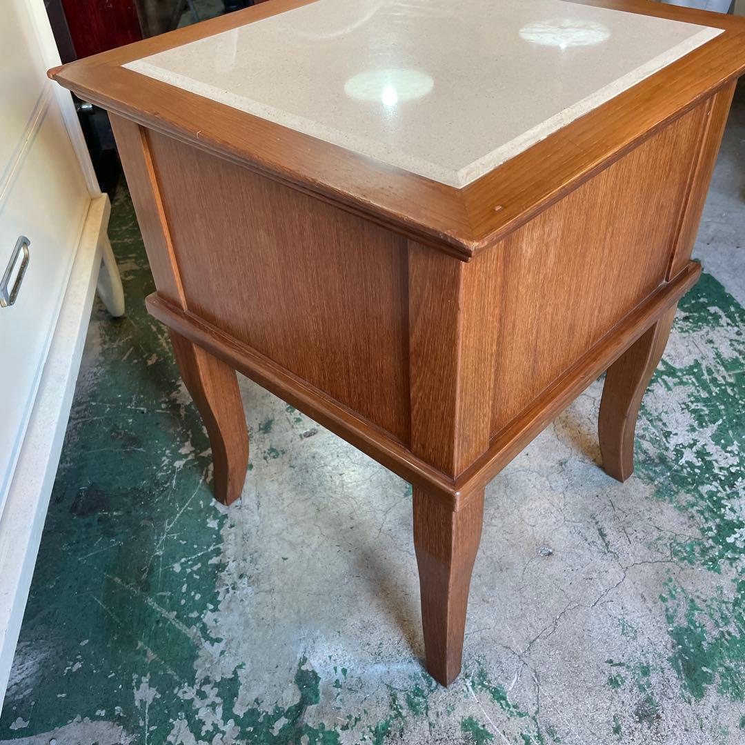 イタリア製・大理石サイドテーブル