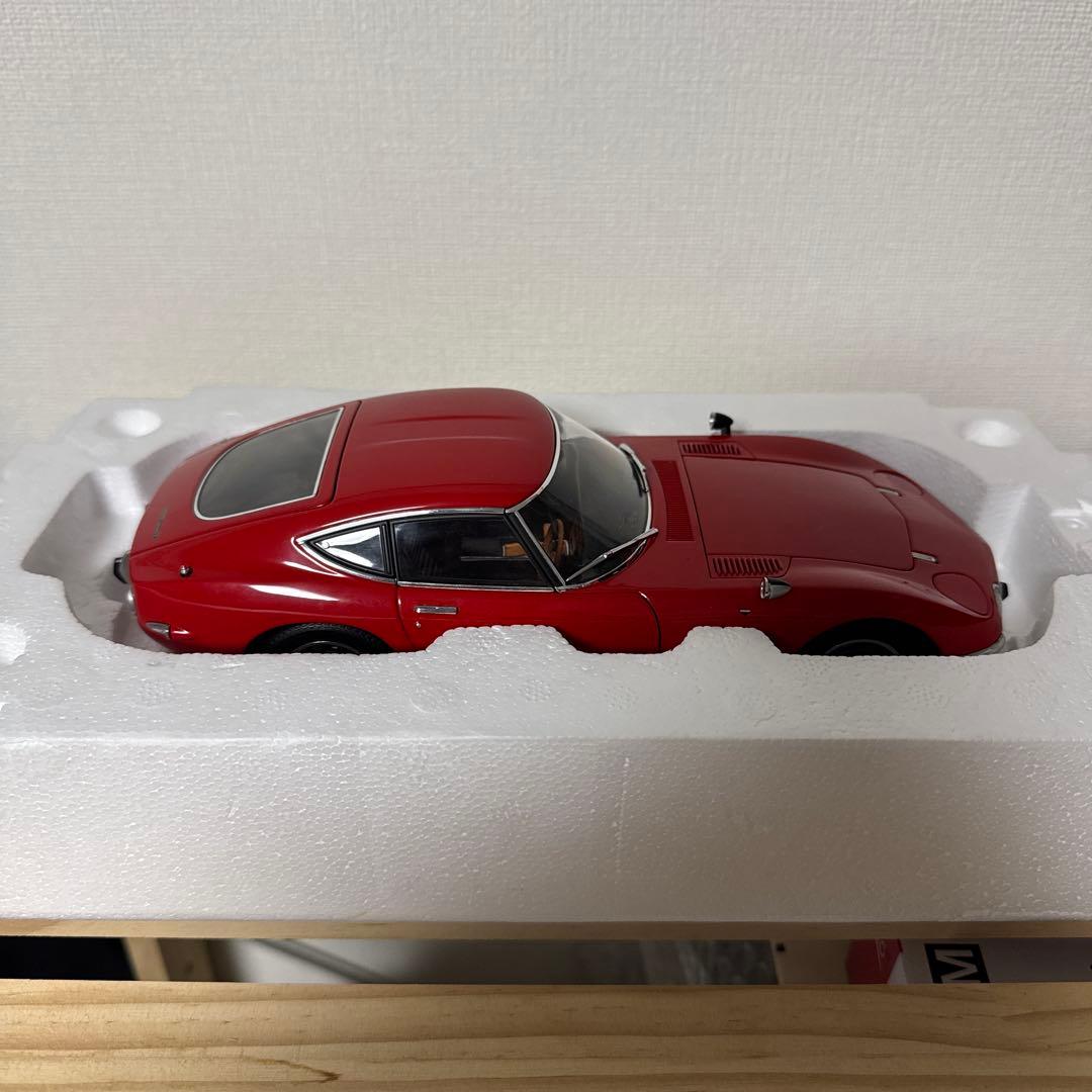 Autoart 1/18 トヨタ 2000GT クーペ
