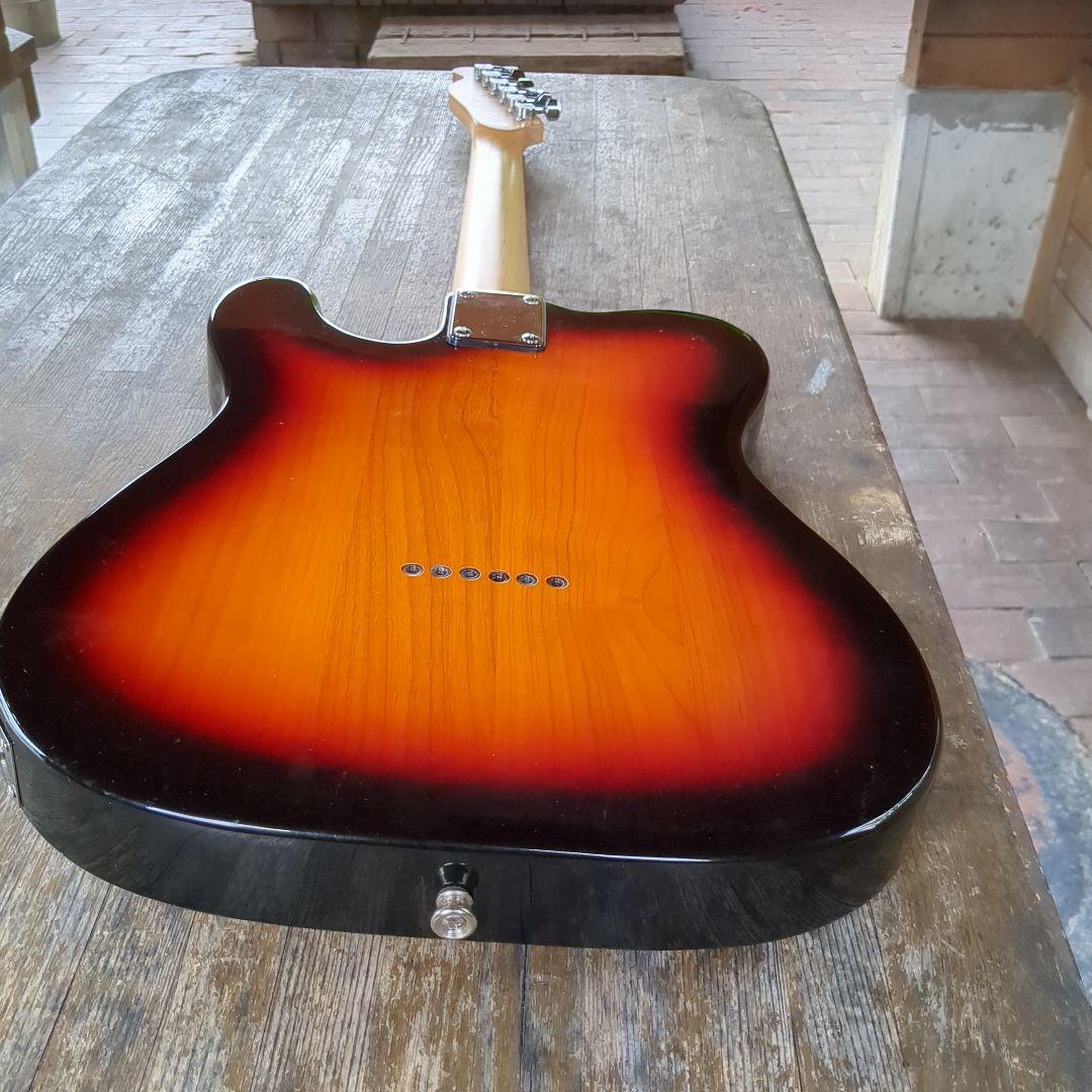 テレキャスタータイプエレキギター サンバースト ギターのみ