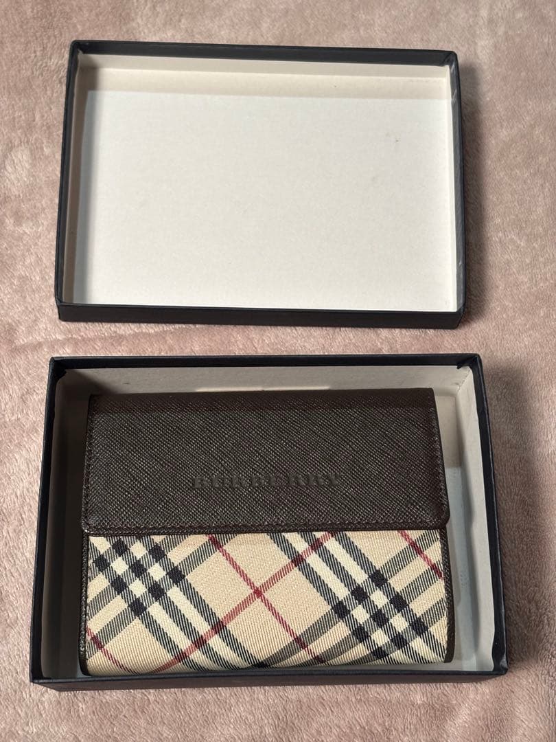 【新品・未使用】BURBERRY 二つ折り財布 ブラウン チェック柄
