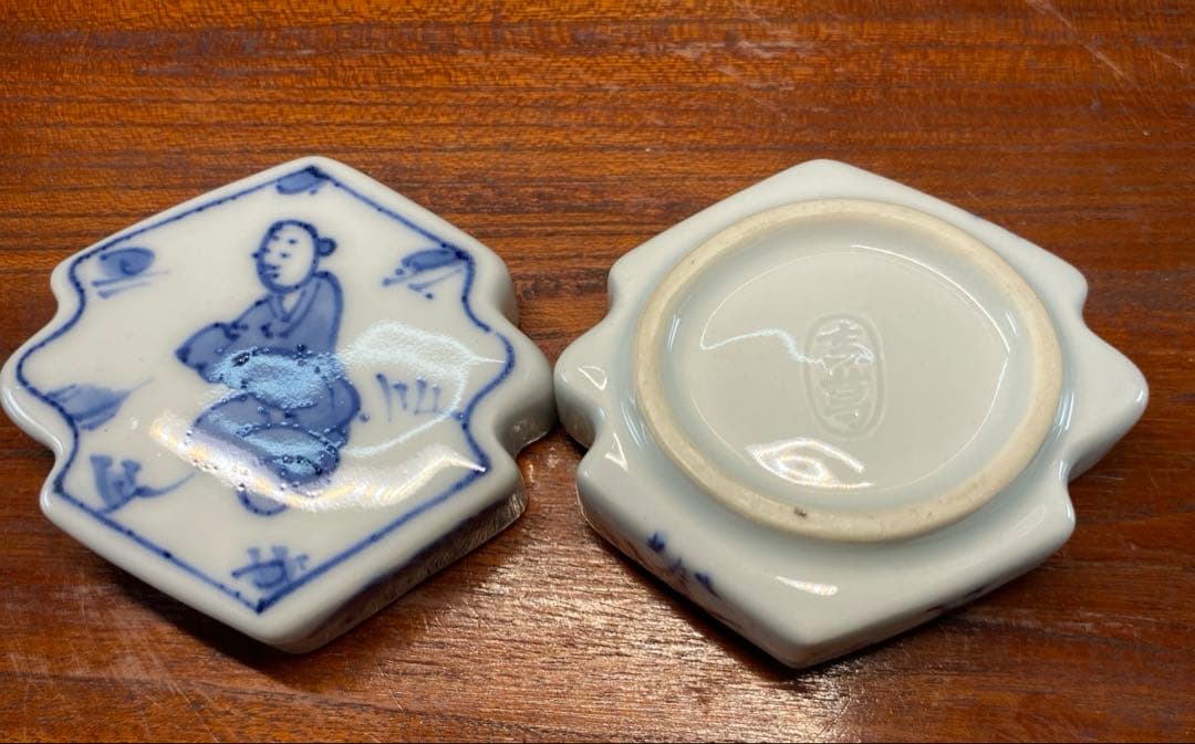 【茶道具】真葛香斎造　呉州松皮菱香合（共箱）