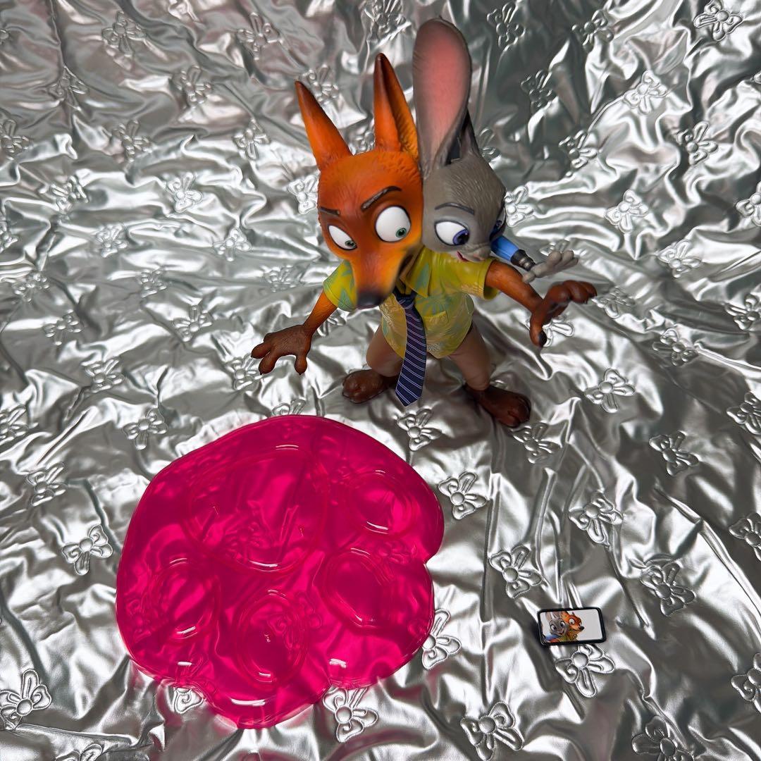 ズートピア ハッピーくじ A賞 ニック ジュディ フィギュア おまけ付き