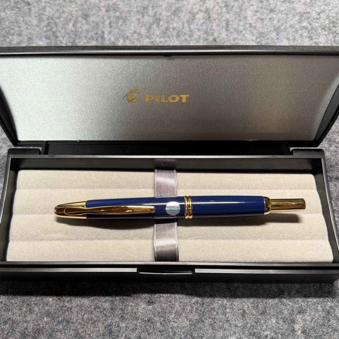 パイロット万年筆 キャップレス Caples 細字 F