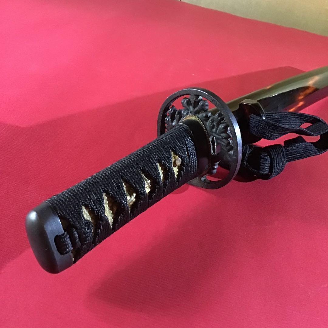 時代物　短刀拵　繋ぎは模造刀　刃は入っていません。