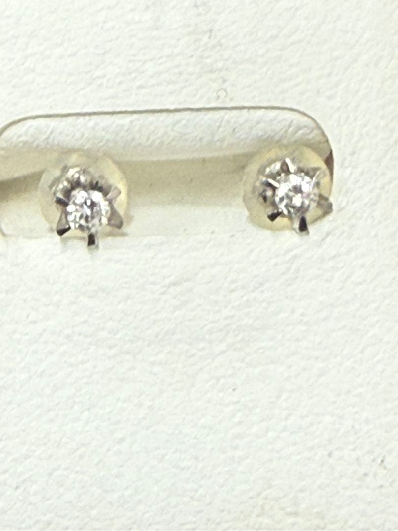 PT900 ダイヤ ピアス 0.142ct 1.0g