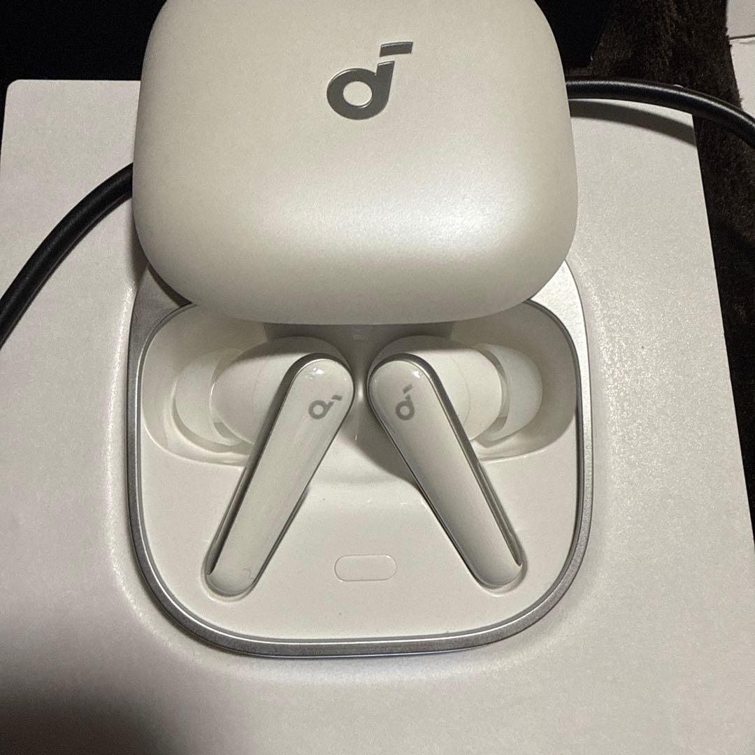 soundcore Liberty 5 ワイヤレスイヤホン　ホワイト