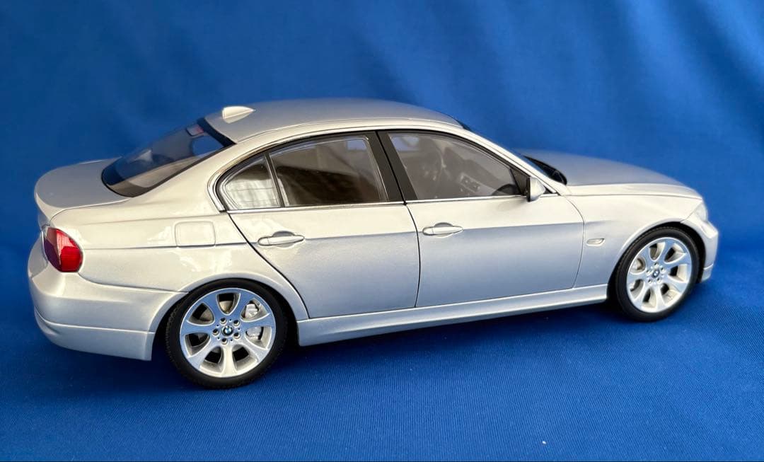 京商　BMW 3シリーズ ミニカー　E92 1/18 シルバー