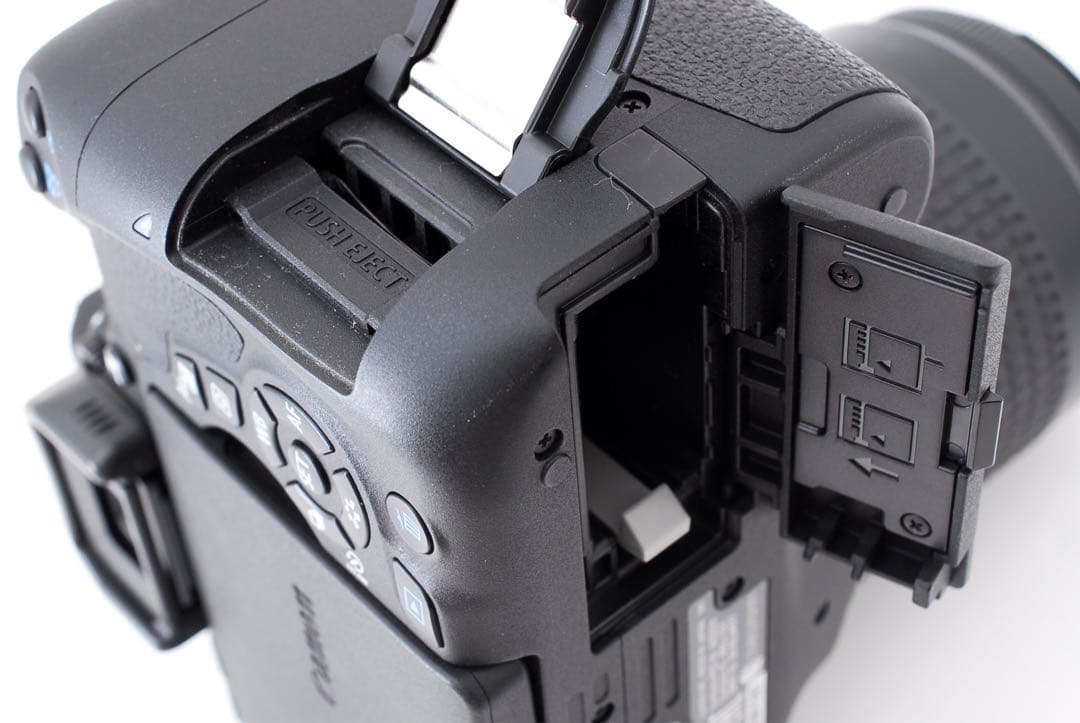 一眼レフカメラCanon EOS Kiss X8i /Canon EF35-80