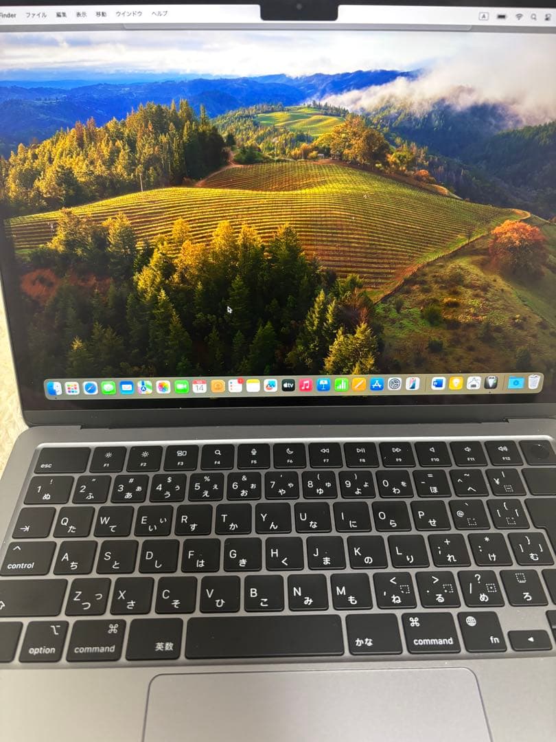 Apple MacBook Air (M2, 2022) 本体