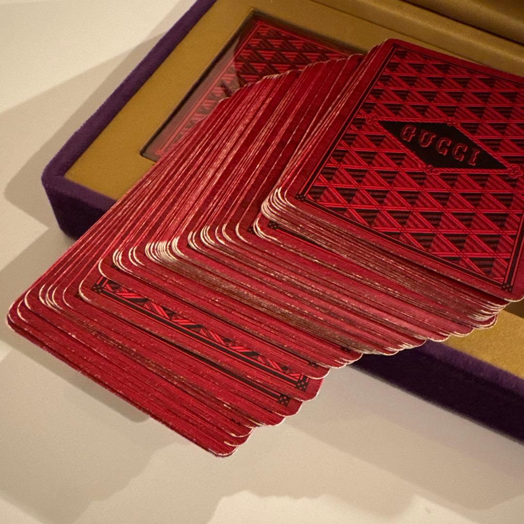 GUCCI トランプセット 紫色 ケース付き