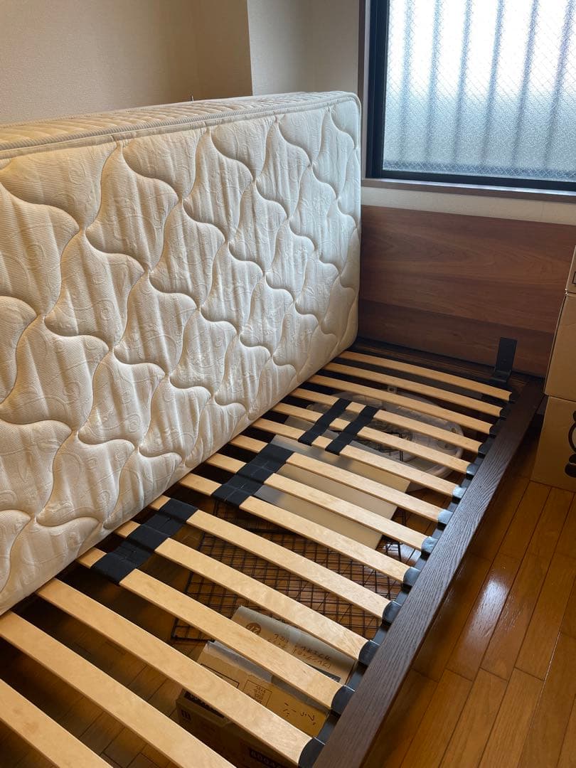 【お値下げ】無印良品　ベッドフレーム（旧型ヘッドボード付）シングル　ウォールナッ