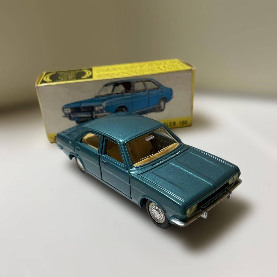 フランスディンキー（France DINKY ）クライスラー 180