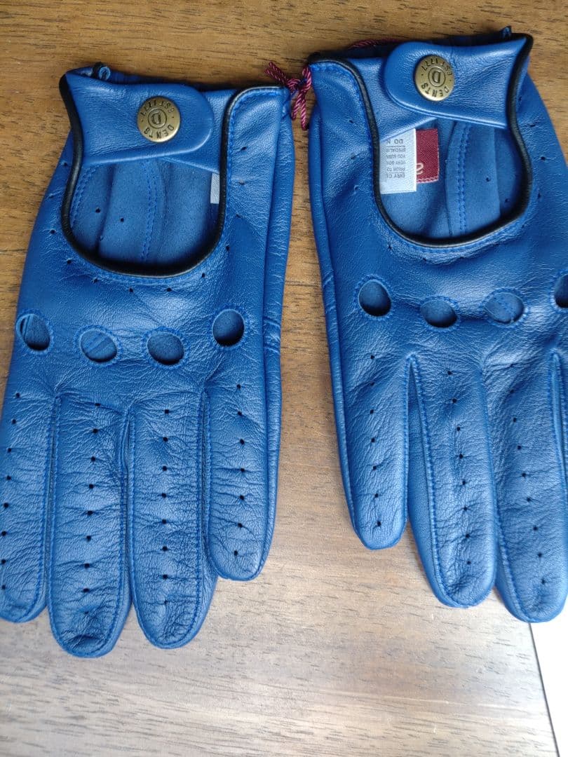 新品デンツドライビンググローブ Sサイズ