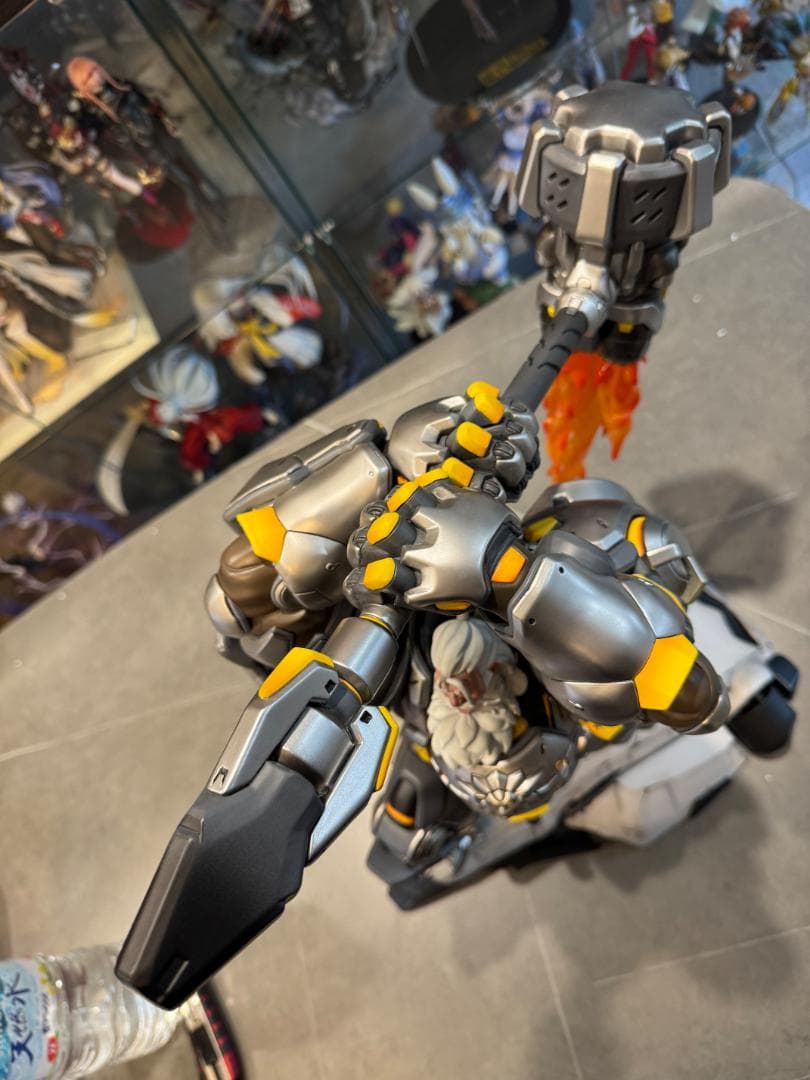 オーバーウォッチ　ラインハルト フィギュア スタチュー OVERWATCH