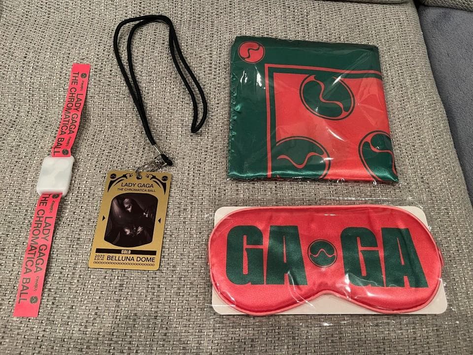 Lady Gaga 2022 クロマティカ・ボール GOLD 公演グッズ 4+1