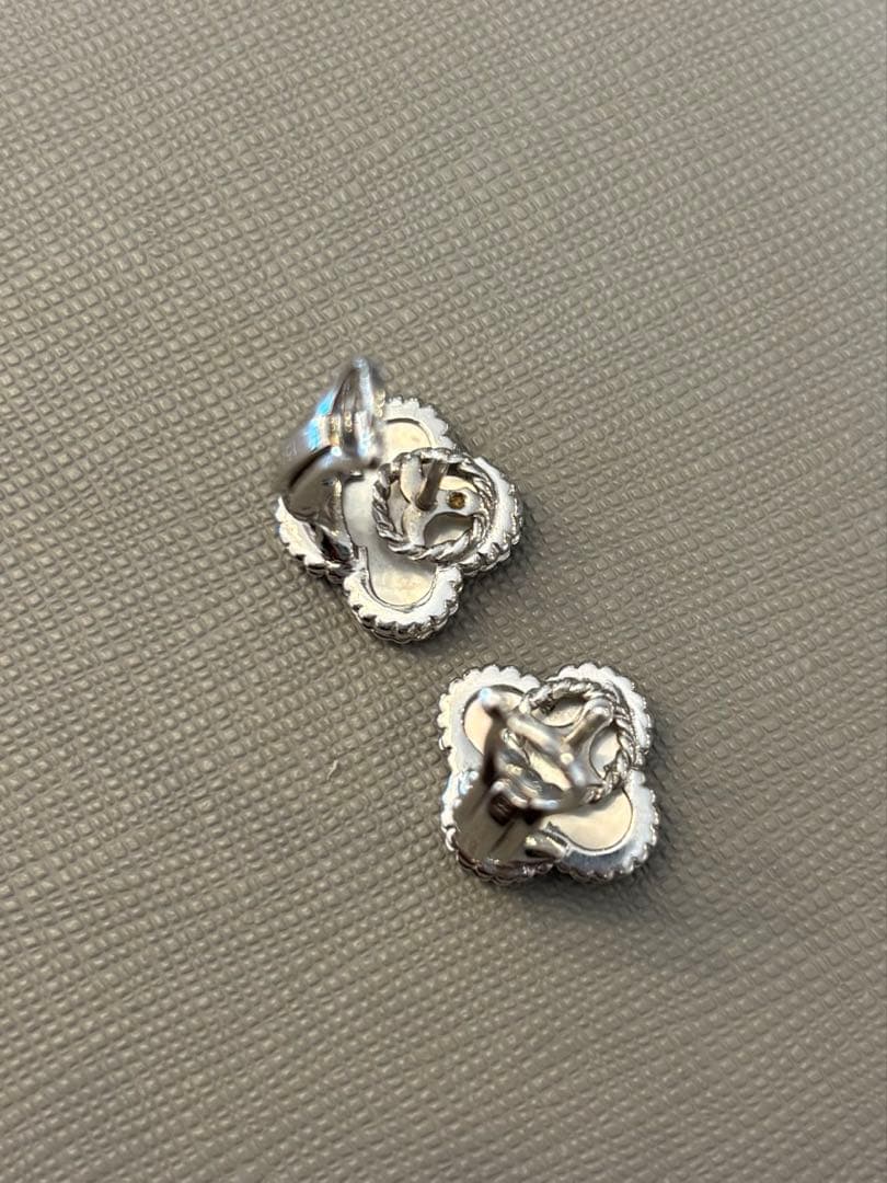 Van Cleef & Arpels ヴィンテージアルハンブラ ピアス　WG