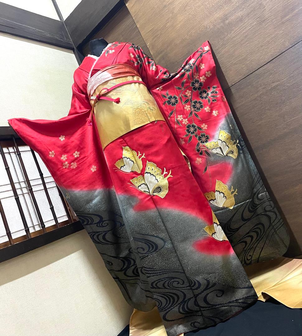 振袖 フルセット6点サイズM〜L赤黒蝶模様 金駒刺繍　正絹売り切り終了
