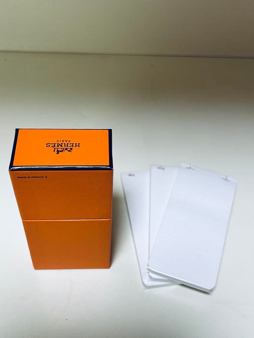 HERMÈS レッド メモ帳(付け替えリフィル付)