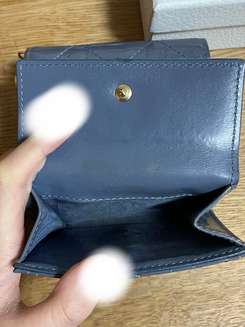 Lady Dior 三つ折り財布 ロータスウォレット エナメル　ブルー