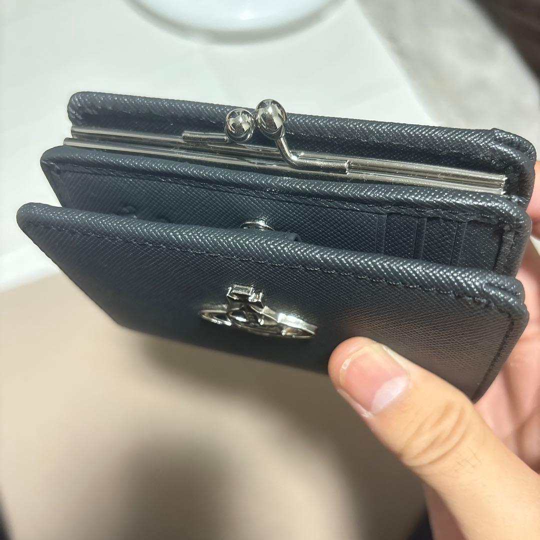 Vivienne Westwood Black 二つ折り財布　ほぼ新品